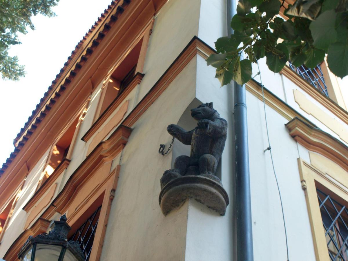 U Cerneho Medveda- At The Black Bear Apartamento Praga Exterior foto