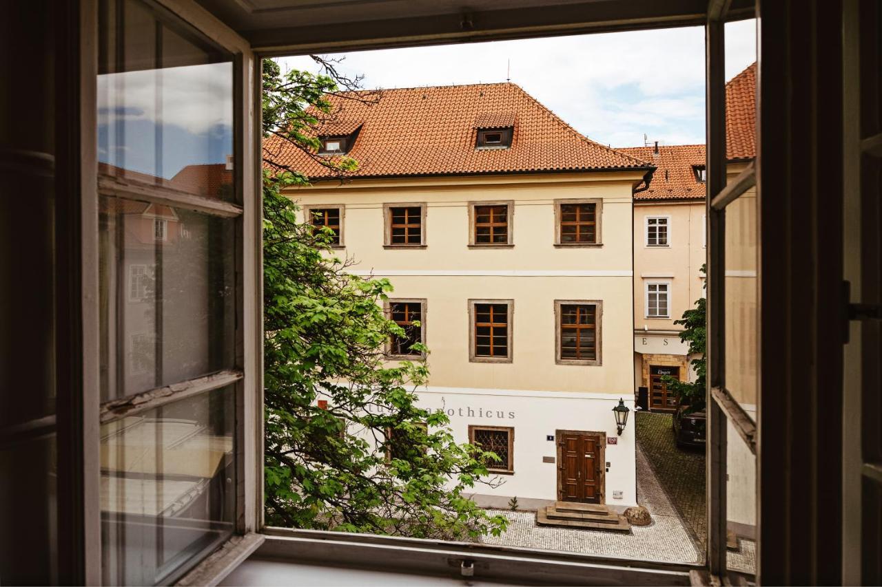 U Cerneho Medveda- At The Black Bear Apartamento Praga Exterior foto